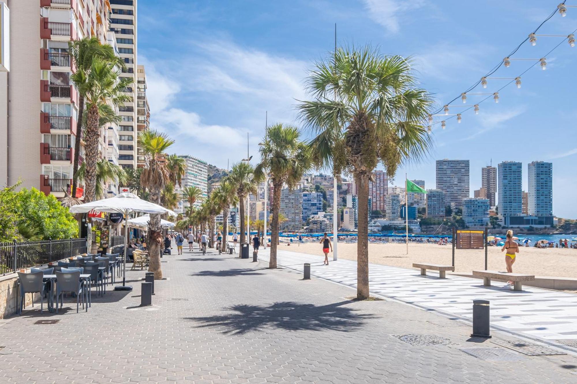 Santa Margarita Deluxe 14-C Levante Beach เบนิดอร์ม ภายนอก รูปภาพ